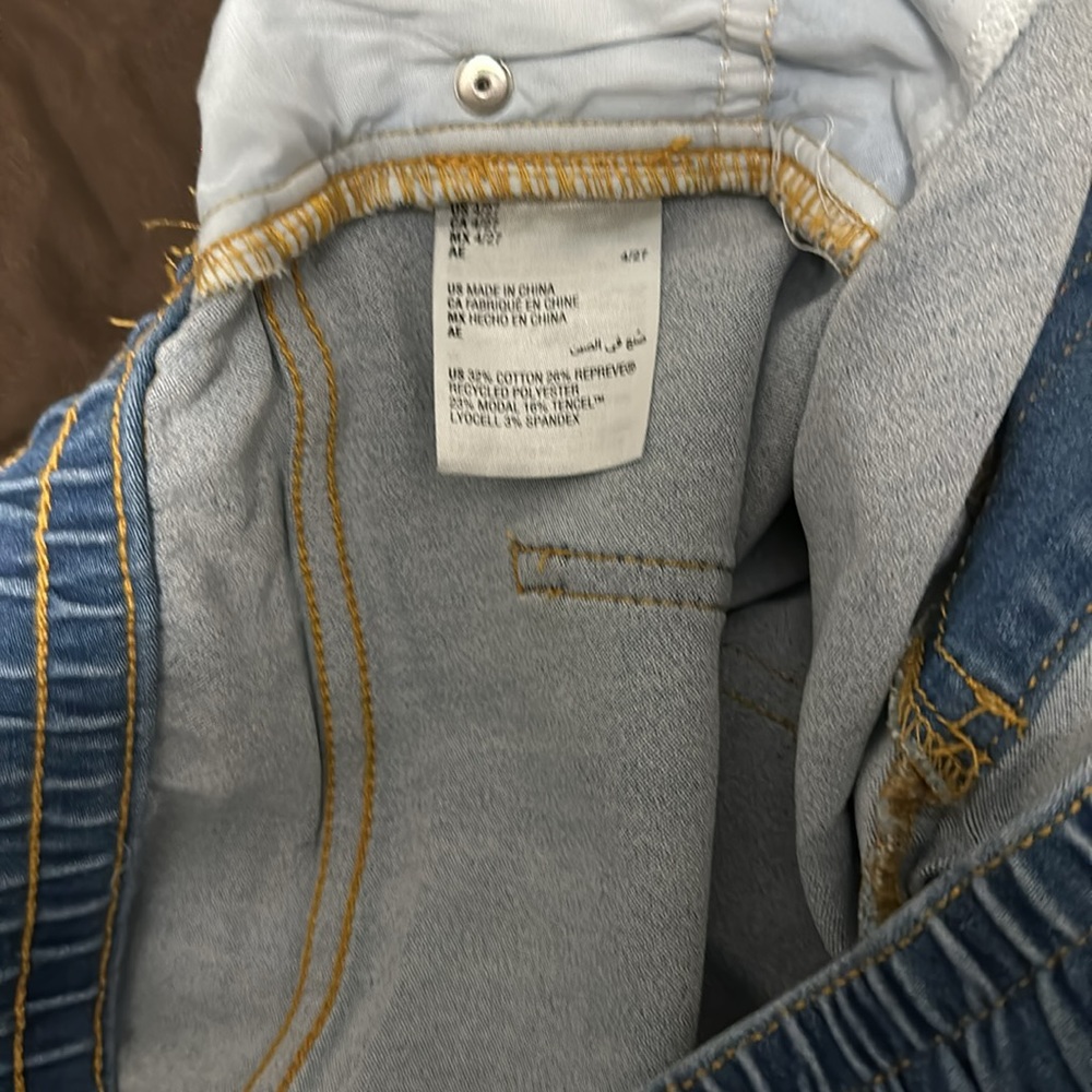 Jeans - Picture 8 of 8